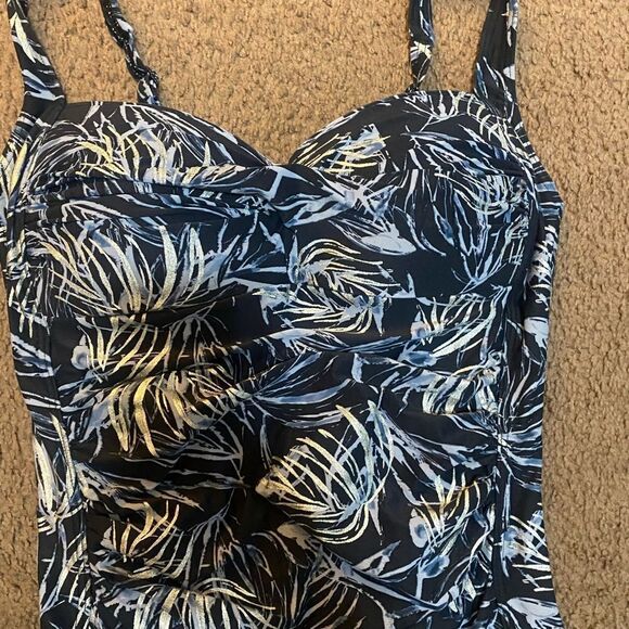 Niptuck swimsuit one piece - Picture 3 of 6